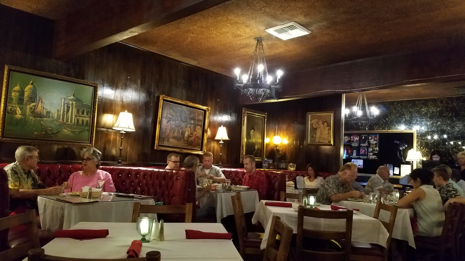 Member Colombo's Italian Steakhouse & Jazz Club in Los Angeles CA