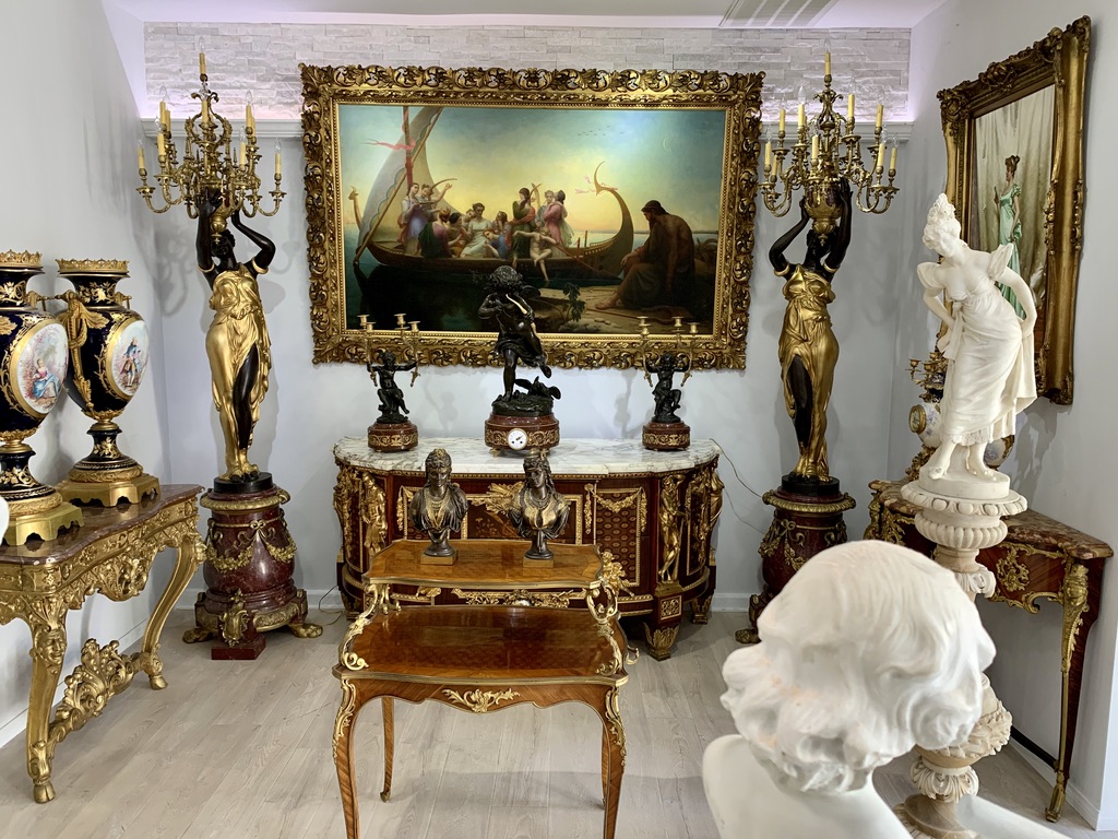 Member Arté Antiques and Fine Art Gallery in Los Angeles CA